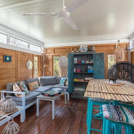 Bed and breakfast Lointaines Escapades 3*