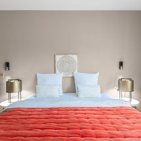 Lointaines Escapades 3*