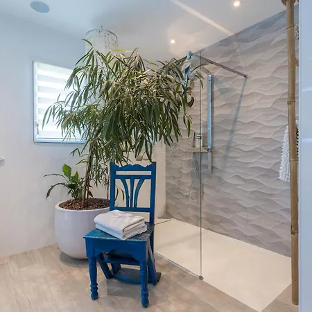 Bed & Breakfast Lointaines Escapades Perpignan