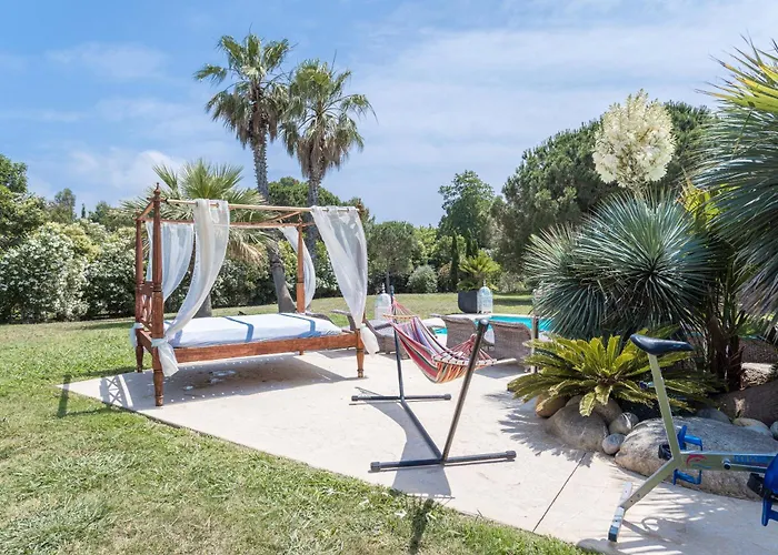 Bed & Breakfast Lointaines Escapades 4*