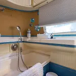 Lointaines Escapades Bed & Breakfast 4*