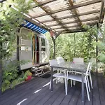 Bed and breakfast Lointaines Escapades