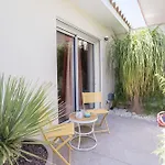 Bed and Breakfast Lointaines Escapades Περπινιάν