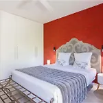 Bed and Breakfast Lointaines Escapades 4*