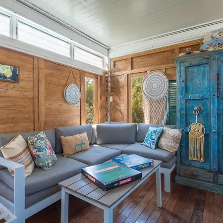 Lointaines Escapades فندق مبيت وإفطار