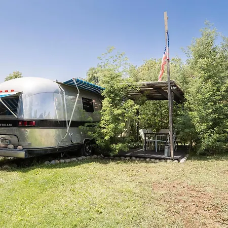 فندق مبيت وإفطار Lointaines Escapades بيربينيو