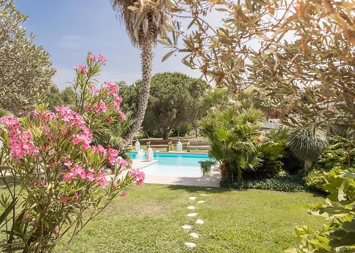 Lointaines Escapades Bed and Breakfast