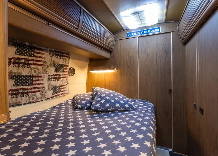 Lointaines Escapades Bed and Breakfast