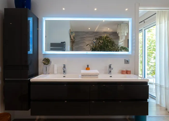 Lointaines Escapades Περπινιάν