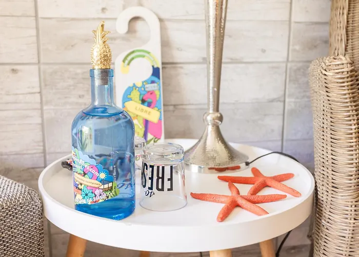 Lointaines Escapades Bed and Breakfast 4*